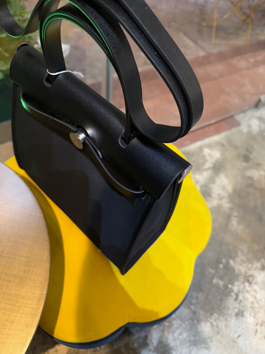black 25cm