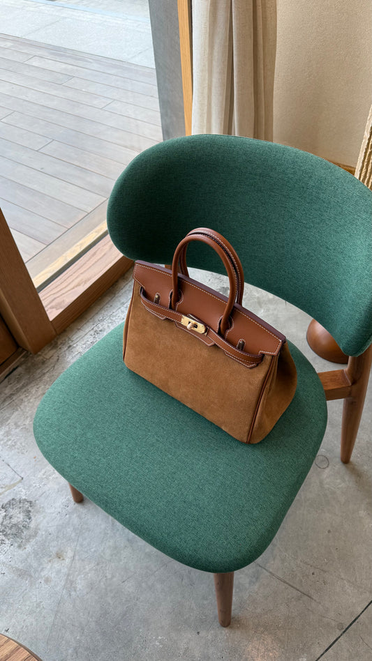 Camel brown